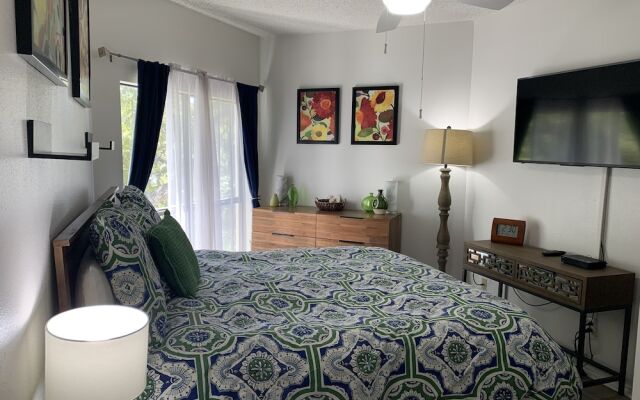 Treetop Villa IC215 by RedAwning