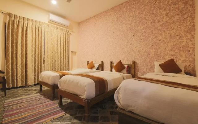 Oyo 355 River Park International Resort