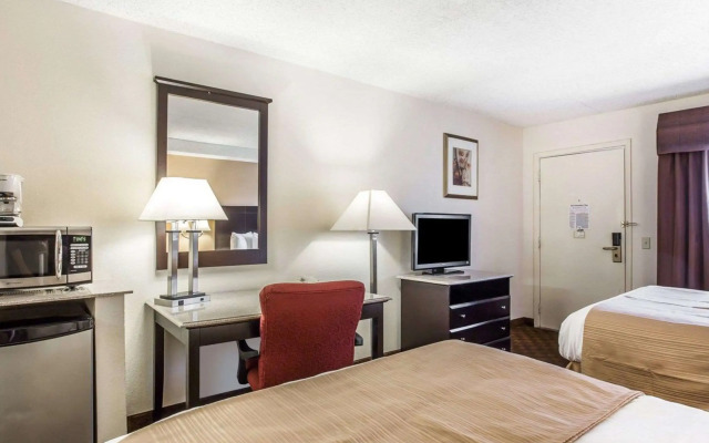 Quality Inn & Suites Coliseum