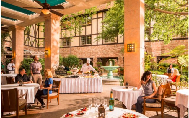 Anaheim Majestic Garden Hotel