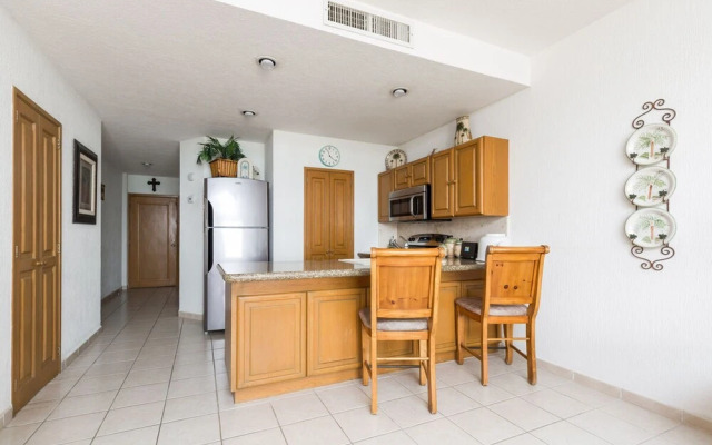 Sonoran Sea 1BR SSE 212 by Casago