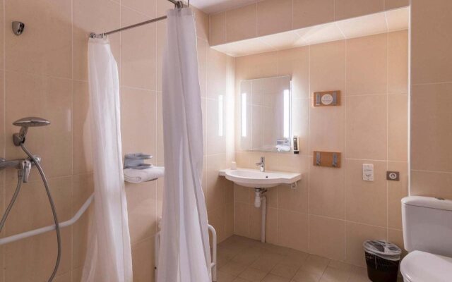 B&B HOTEL Troyes Saint-Parres-aux-Tertres