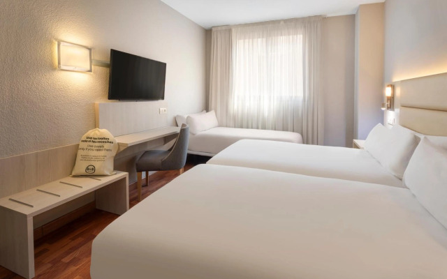 Hotel Zaragoza Royal