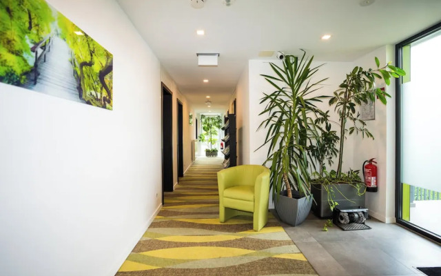 Bed and Breakfast Outlet Hotel