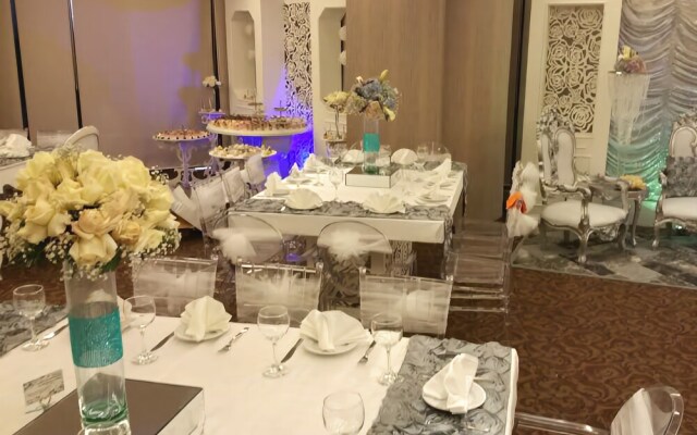 Hotel Plaza Meru
