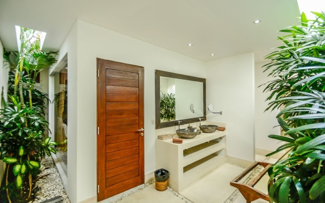 Villa Nala – Guest Rooms – Kuta