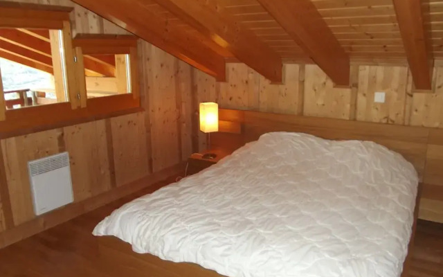 Spacious Chalet Amidst Mountains