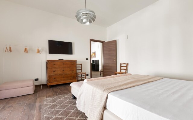 3251 Dellatita Suite by Barbarhouse