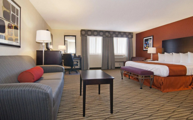 Spark by Hilton Eden Prairie