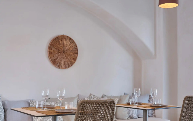 Salt Suites Paros