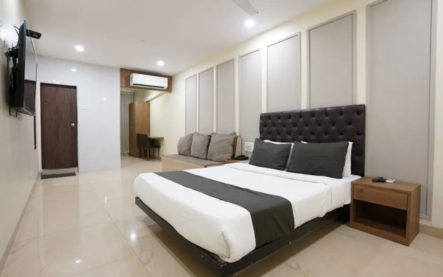 U Life Hotel