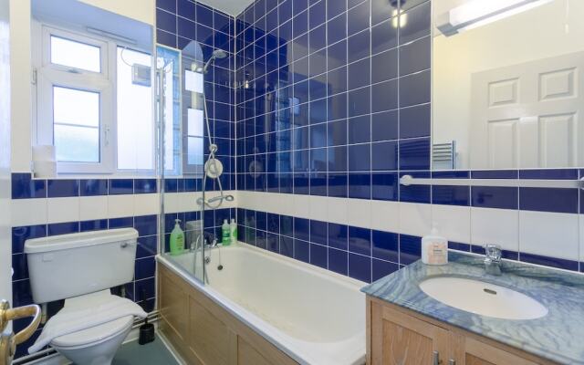 Whitechapel 2 Bedroom Flat