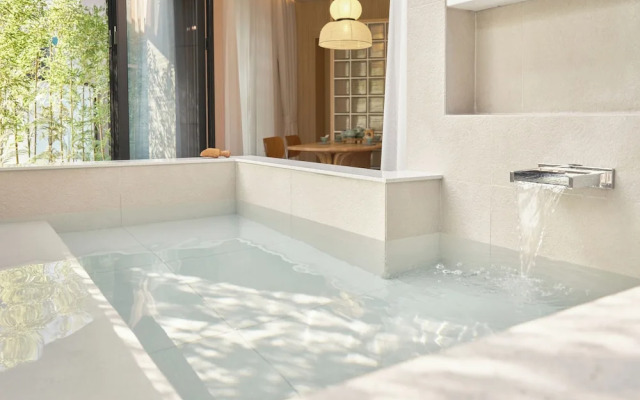 UH Suite Seoul Square