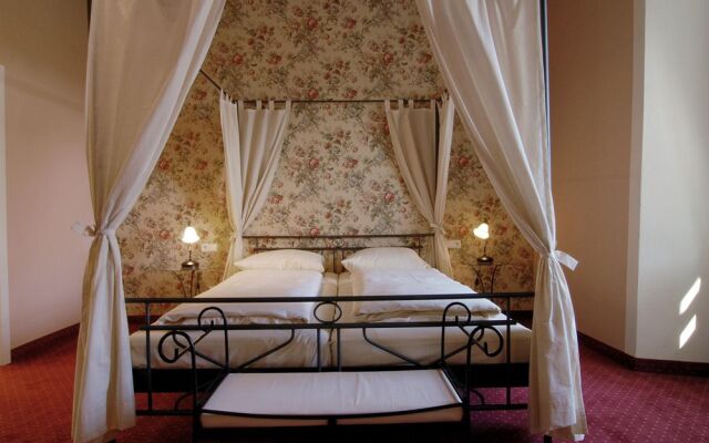 Mindness Hotel Bischofschloss