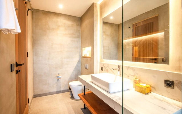 Elegant 5BR Villa Beach at 200m Canggu