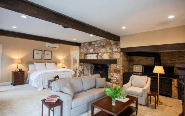 Greystone Inn