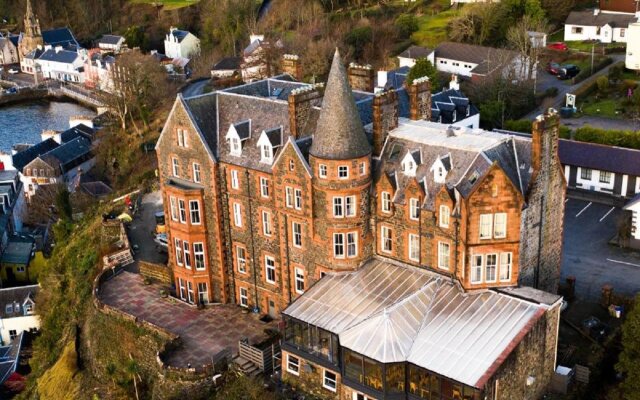 Western Isles Hotel