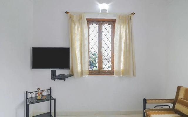Iris Studio by OYO Rooms