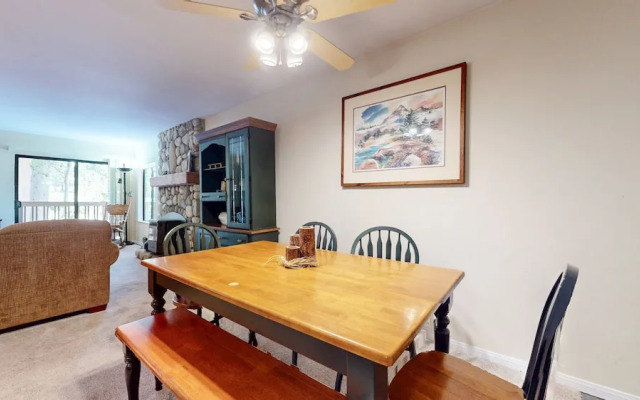 Summit #243 1 Bedroom Condo