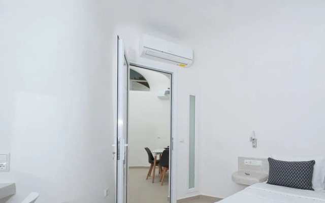 Santoterra Antigua Suites