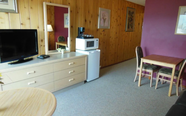 Rocky Mountain Springs Lodge