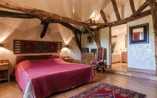 Plushy Villa in Sourzac With Pool, Fitness & Recreation Centre