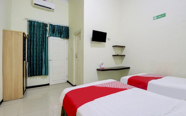 Capital O 90709 Djati Guest House