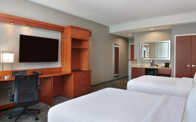 Courtyard by Marriott Ottawa East