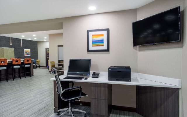 Baymont by Wyndham Clarksville