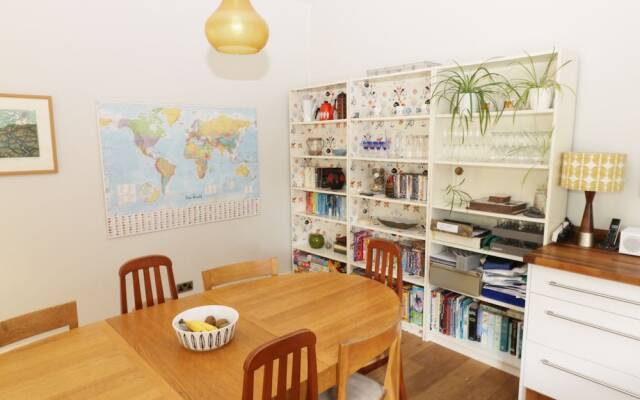 22 Trafalgar Crescent