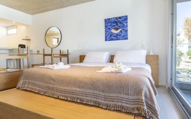 Floralis Suites by Be Local