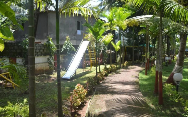 Shiv Shanti Holiday Inn