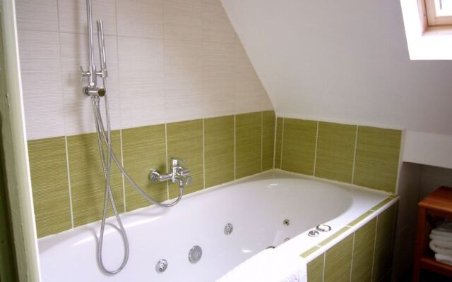 Gites - Château d'Omiecourt