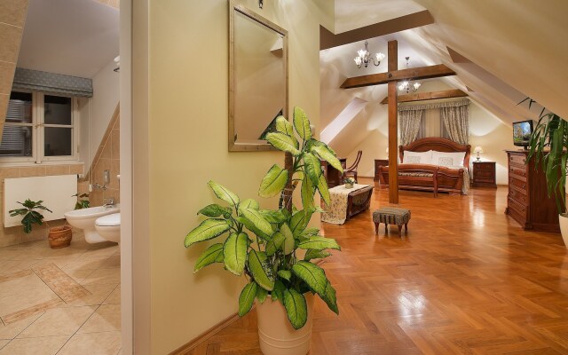 Boutique Hotel Constans