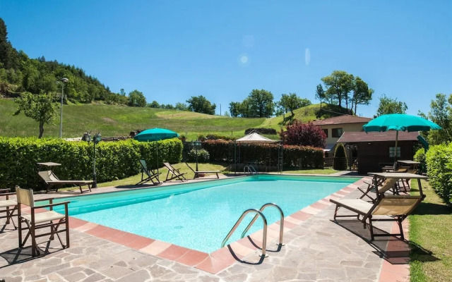 Wonderful Villa With Private Pool in the Heart of Tuscany