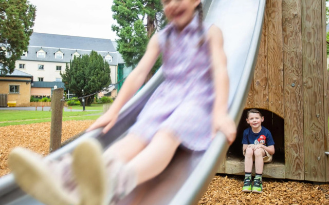 Drayton Manor Hotel