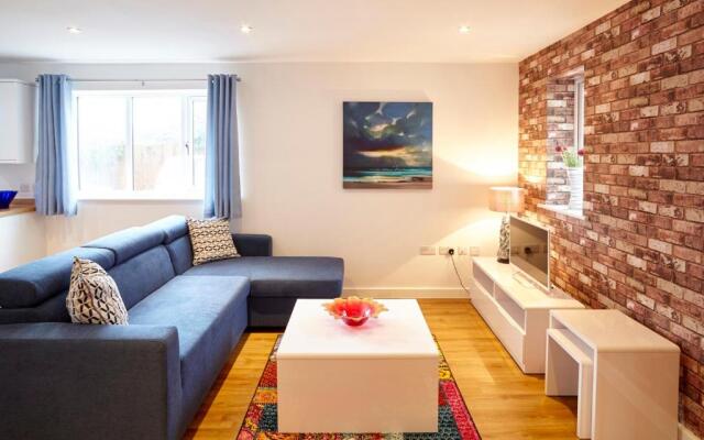 Savoy Court - Your Apartment