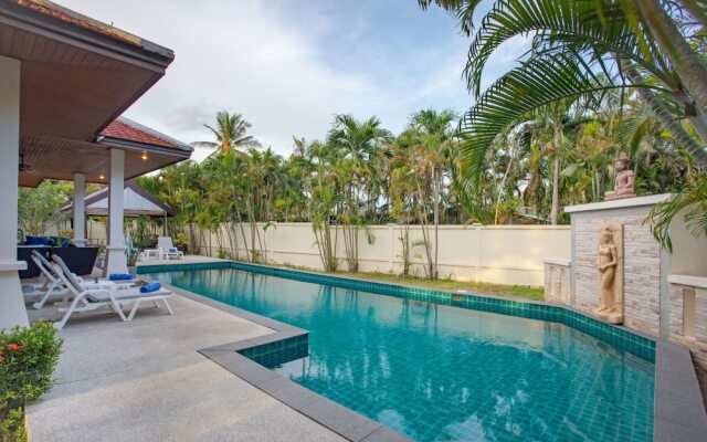 Tropical Thai Style 4BR Pool Villa Fanny