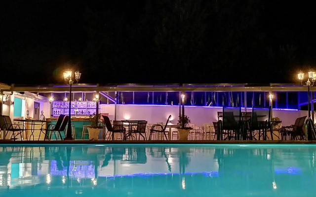 Primavera Hotel