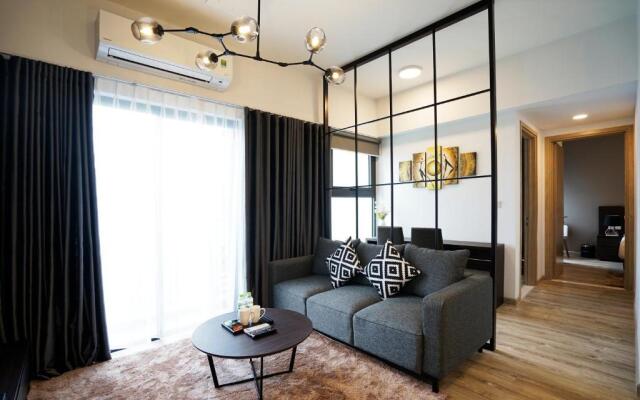 The First Stay Hotel
