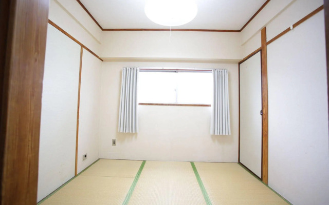 Takano Apartment