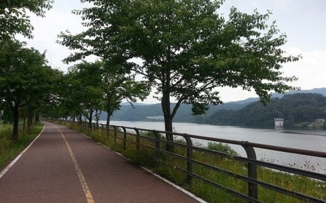 Yangpyeong Silver River Pension