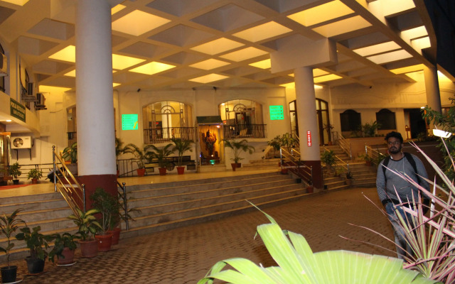 Hotel Pooja International