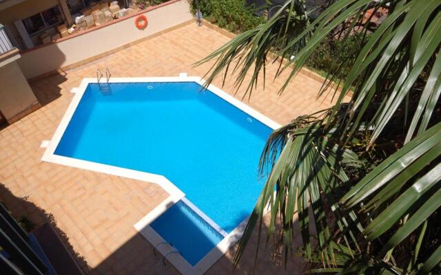 Lets Holidays Palmera III