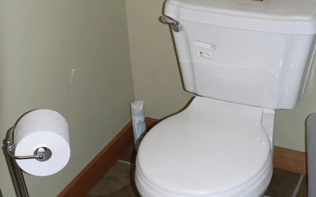 The Getaway Waterfront Cottage