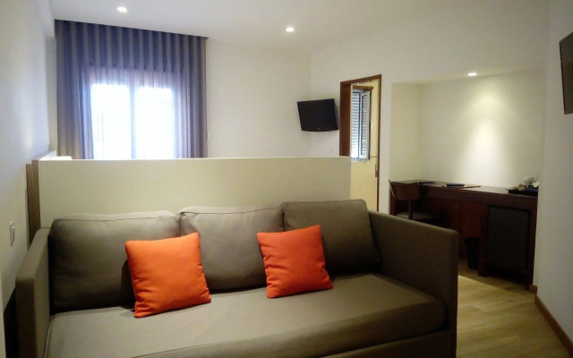 Aveiro Center Hotel
