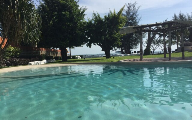 Away Las Tortugas Beachfront