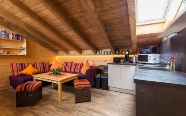 Rutsche Hostel