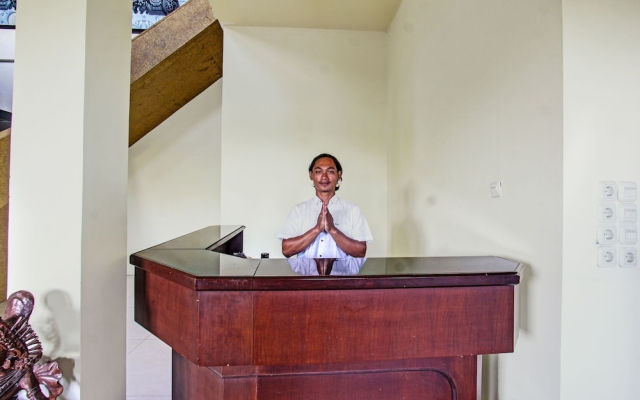 Hotel O Ayu Bypass MansionNearBundaran Gerung