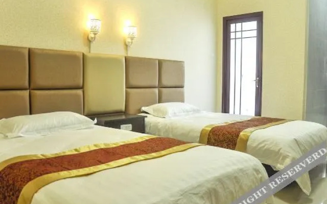 24k Hotel